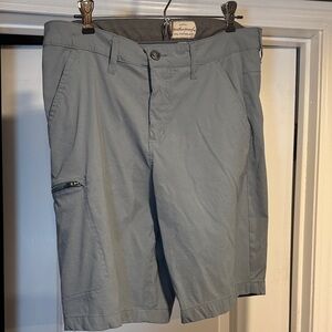 Men's Light Gray Original Weatherproof Vintage Outdoor Cargo Shorts Size 32